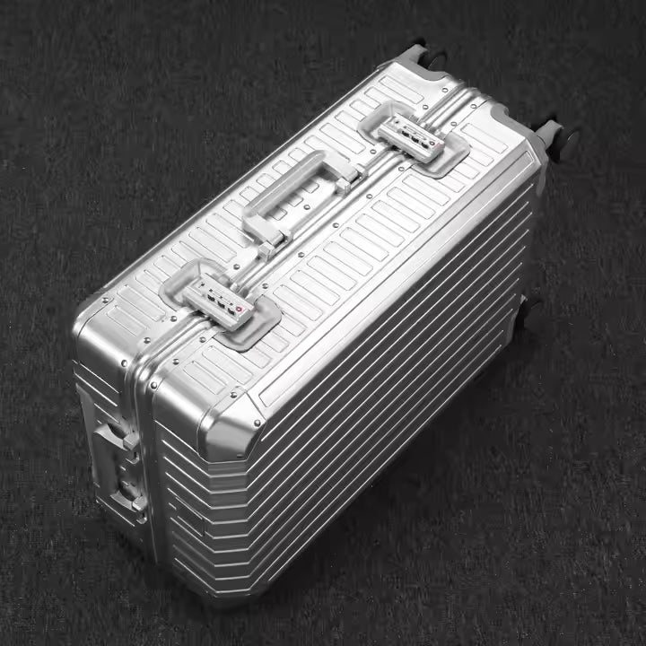 ROVER ALUMINIUM SUITCASE